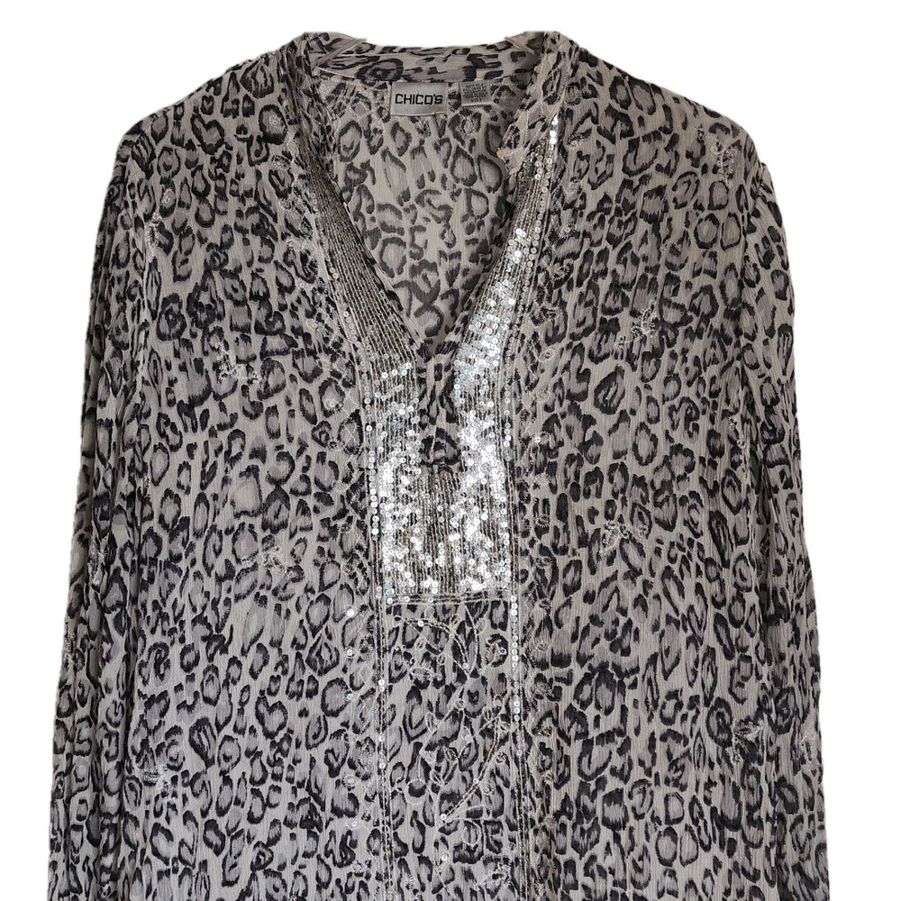 Chico's Beautiful Black And White Blouse with White Seguin - Picture 3 of 5